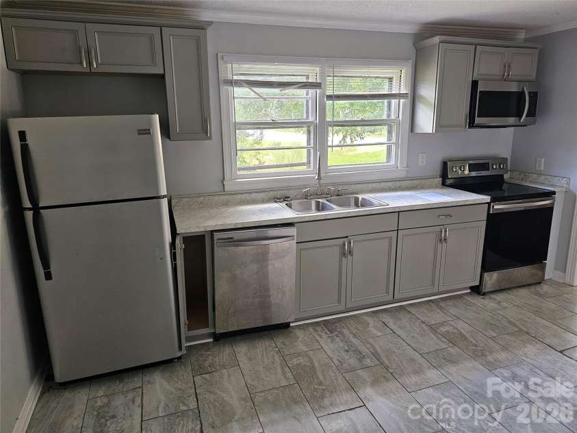840 Garrison Boulevard, Gastonia, NC 28052.  MLS# CAR4416918, YatesRealty ID 45791. 