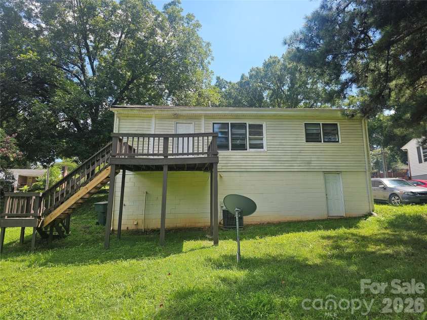 840 Garrison Boulevard, Gastonia, NC 28052.  MLS# CAR4416918, YatesRealty ID 45791. 
