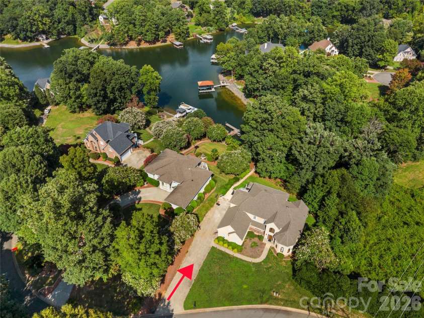 122 Long Cove Lane, Mooresville, NC 28117.  MLS# CAR4416478, YatesRealty ID 45793. 