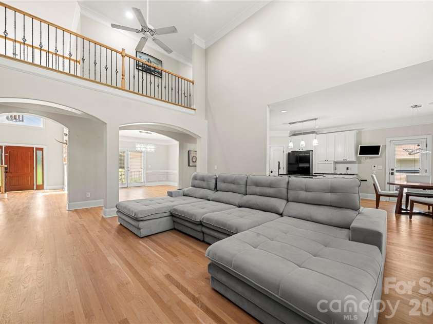 122 Long Cove Lane, Mooresville, NC 28117.  MLS# CAR4416478, YatesRealty ID 45793. 