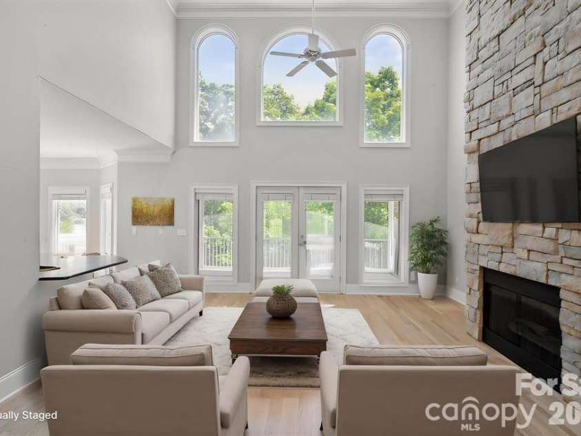 122 Long Cove Lane, Mooresville, NC 28117.  MLS# CAR4416478, YatesRealty ID 45793. 