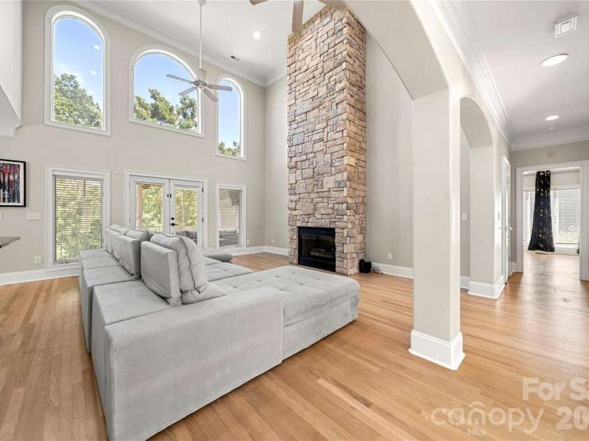 122 Long Cove Lane, Mooresville, NC 28117.  MLS# CAR4416478, YatesRealty ID 45793. 