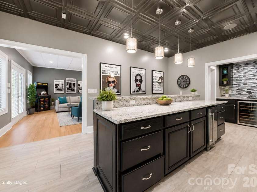 122 Long Cove Lane, Mooresville, NC 28117.  MLS# CAR4416478, YatesRealty ID 45793. 