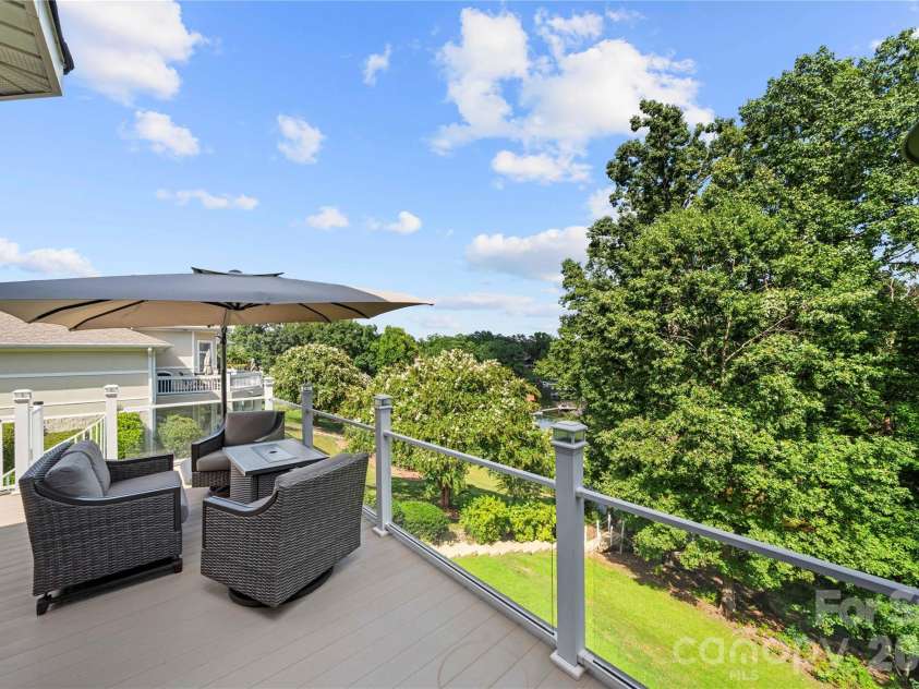 122 Long Cove Lane, Mooresville, NC 28117.  MLS# CAR4416478, YatesRealty ID 45793. 