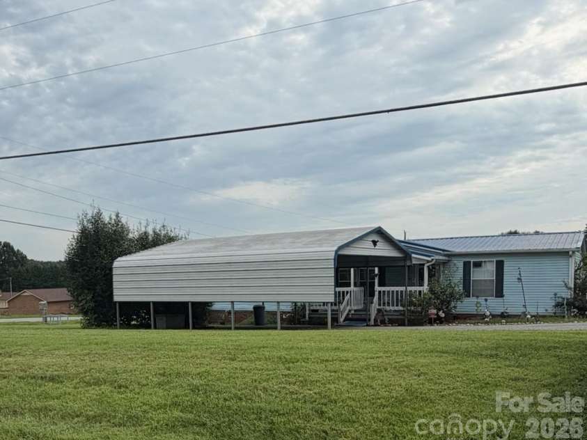 2252 Startown Road, Lincolnton, NC 28092.  MLS# CAR4398887, YatesRealty ID 45794. 