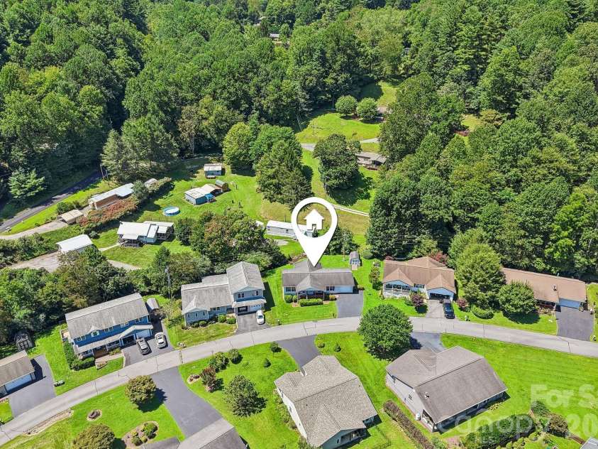 117 Pinellas Lane, Waynesville, NC 28785.  MLS# CAR4416573, YatesRealty ID 45796. 
