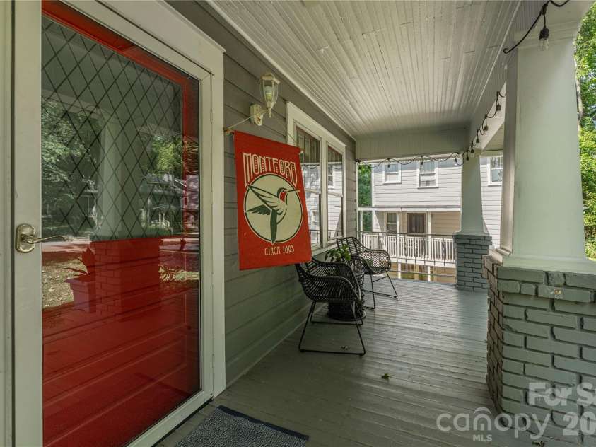 6 Birch Street, Asheville, NC 28801.  MLS# CAR4413466, YatesRealty ID 45798. Welcome Home