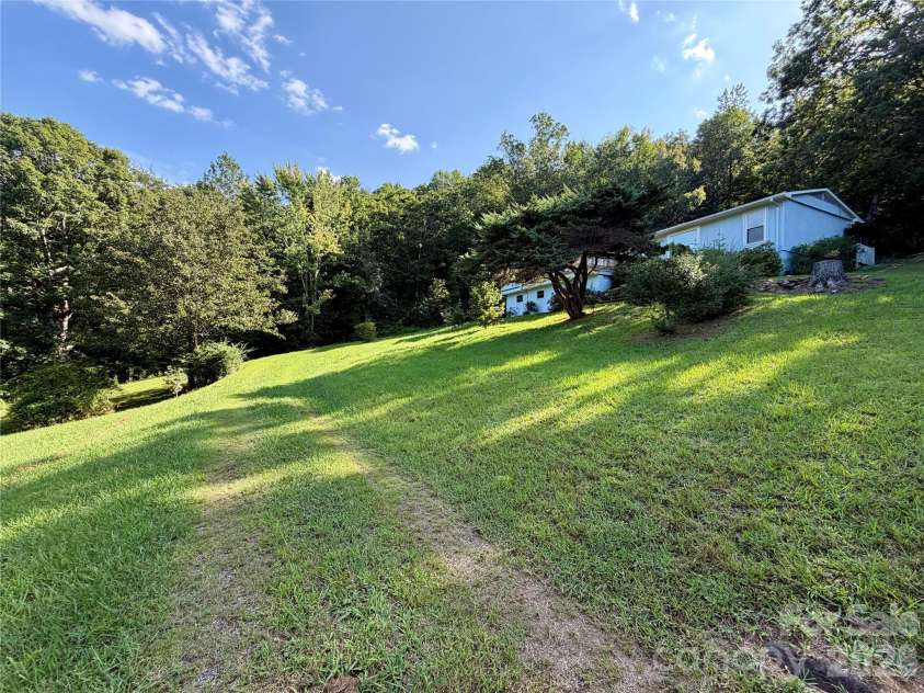 103 Farm Lane, Columbus, NC 28722.  MLS# CAR4406852, YatesRealty ID 45799. 