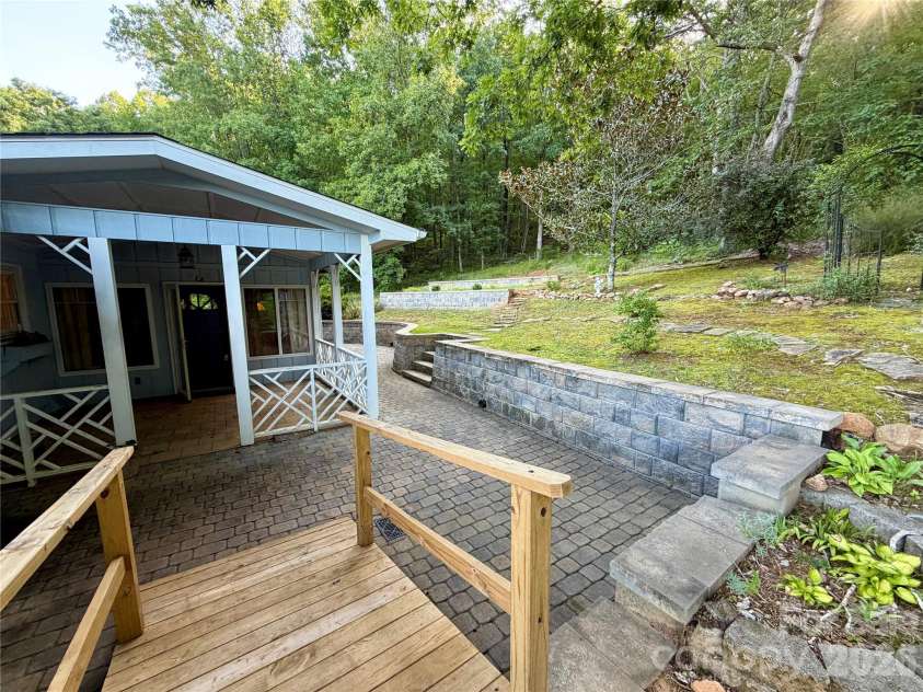 103 Farm Lane, Columbus, NC 28722.  MLS# CAR4406852, YatesRealty ID 45799. 