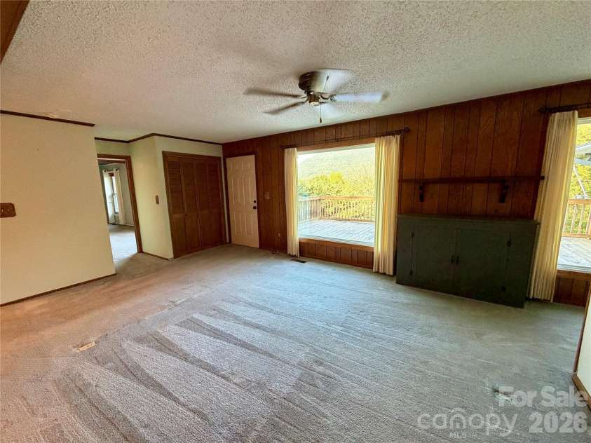 103 Farm Lane, Columbus, NC 28722.  MLS# CAR4406852, YatesRealty ID 45799. 