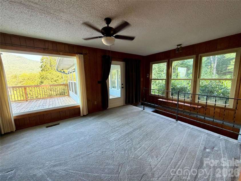 103 Farm Lane, Columbus, NC 28722.  MLS# CAR4406852, YatesRealty ID 45799. 