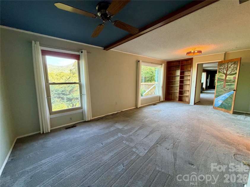 103 Farm Lane, Columbus, NC 28722.  MLS# CAR4406852, YatesRealty ID 45799. 
