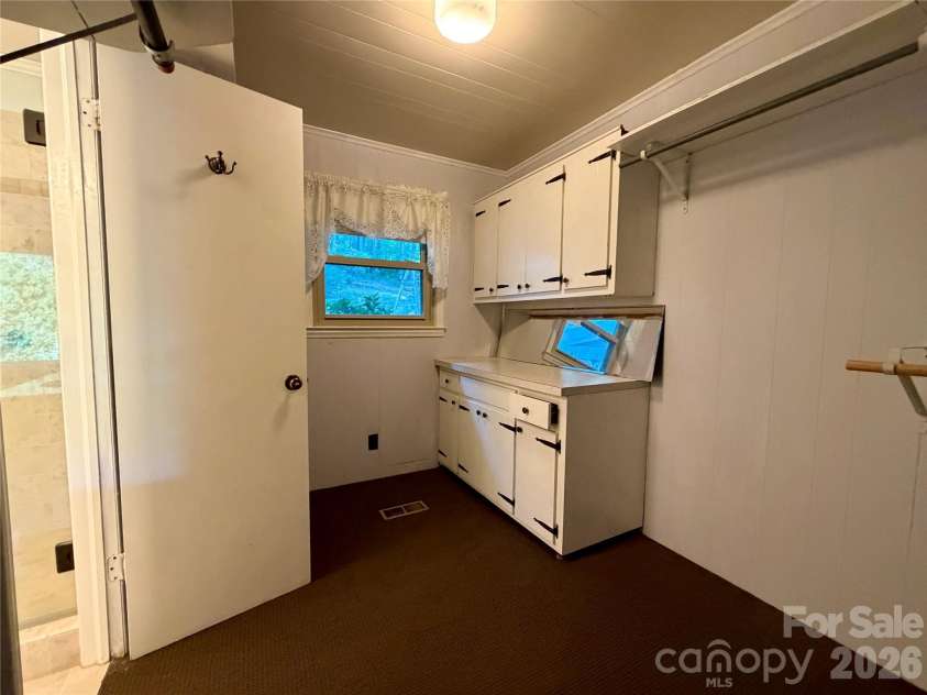 103 Farm Lane, Columbus, NC 28722.  MLS# CAR4406852, YatesRealty ID 45799. 