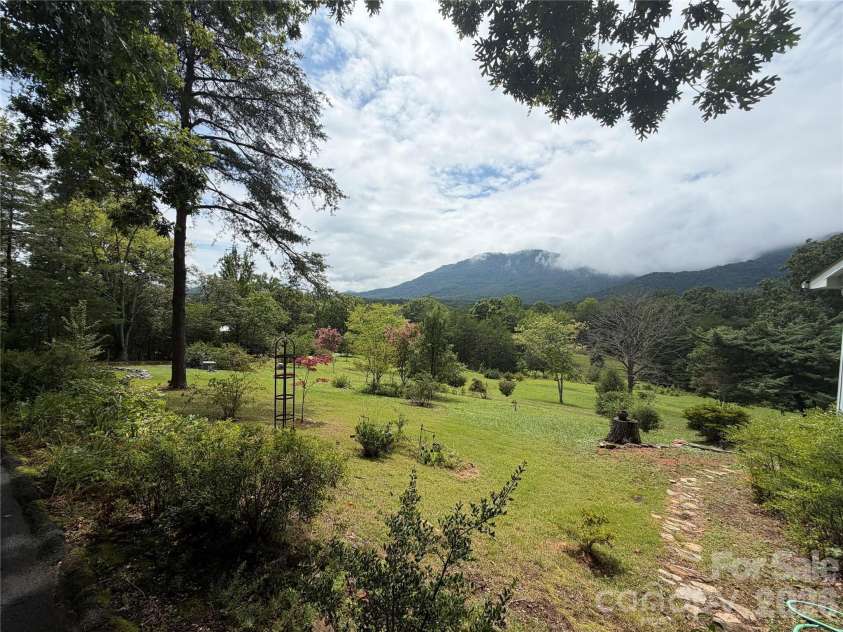 103 Farm Lane, Columbus, NC 28722.  MLS# CAR4406852, YatesRealty ID 45799. 