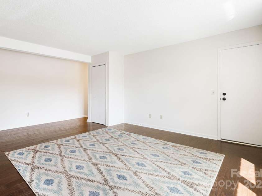 28 Capri Lane, Hendersonville, NC 28792.  MLS# CAR4247195, YatesRealty ID 458. 