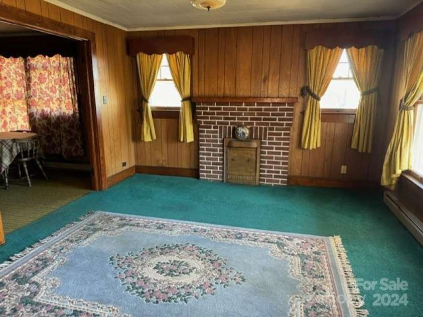 605 Meeting Street, Morganton, NC 28655.  MLS# CAR4085302, YatesRealty ID 458. 