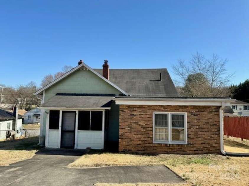 605 Meeting Street, Morganton, NC 28655.  MLS# CAR4085302, YatesRealty ID 458. Back of house