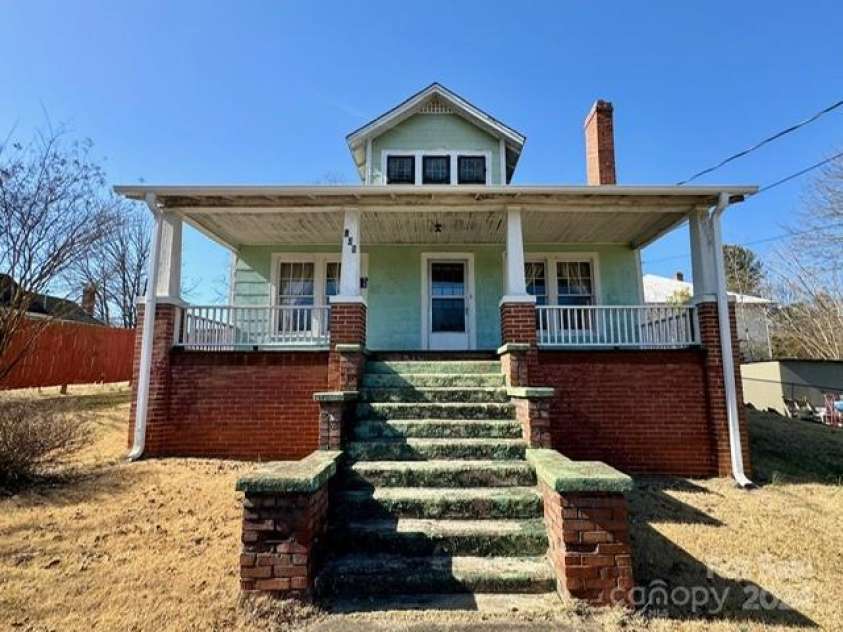 605 Meeting Street, Morganton, NC 28655.  MLS# CAR4085302, YatesRealty ID 458. Front