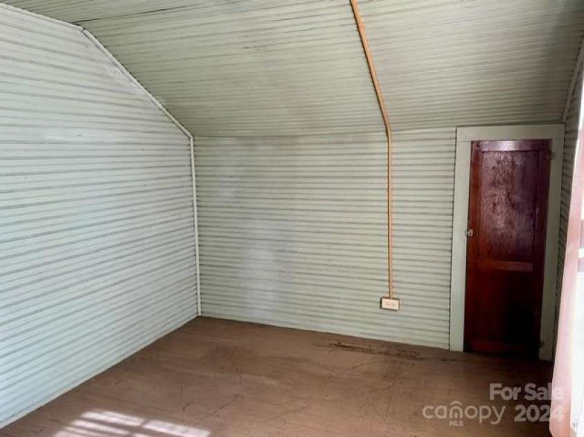 605 Meeting Street, Morganton, NC 28655.  MLS# CAR4085302, YatesRealty ID 458. Office/storage upstairs