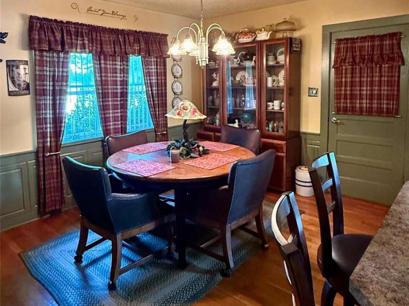 401 Mulberry Street, Cherryville, NC 28021.  MLS# CAR4416640, YatesRealty ID 45800. Dining Area