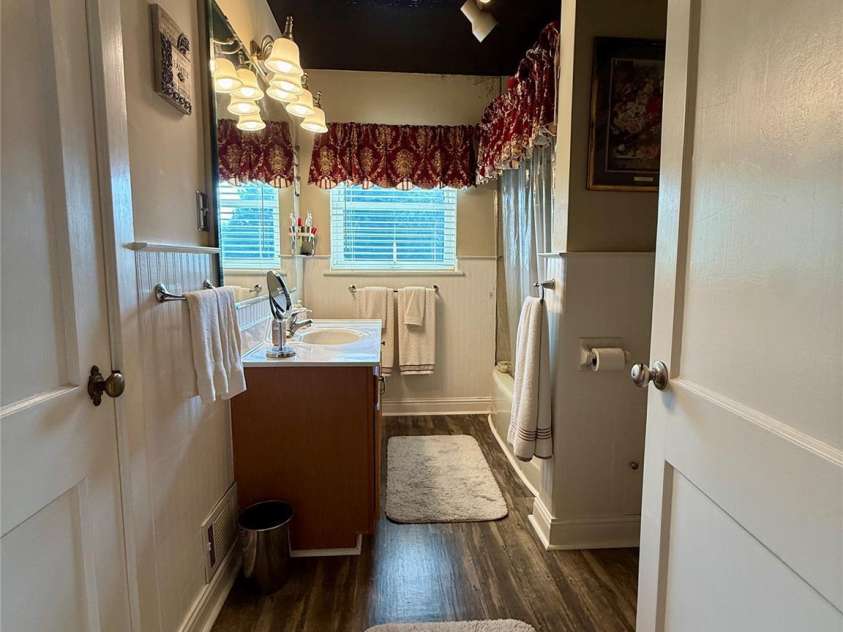 401 Mulberry Street, Cherryville, NC 28021.  MLS# CAR4416640, YatesRealty ID 45800. Hall Bath-fresh paint