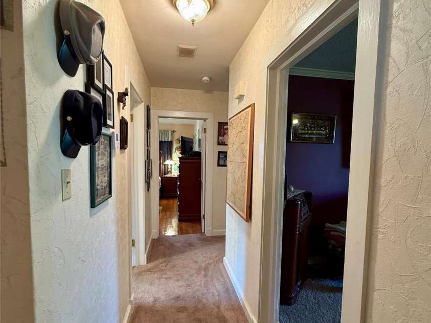 401 Mulberry Street, Cherryville, NC 28021.  MLS# CAR4416640, YatesRealty ID 45800. Hallway