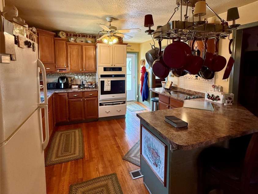 401 Mulberry Street, Cherryville, NC 28021.  MLS# CAR4416640, YatesRealty ID 45800. Kitchen