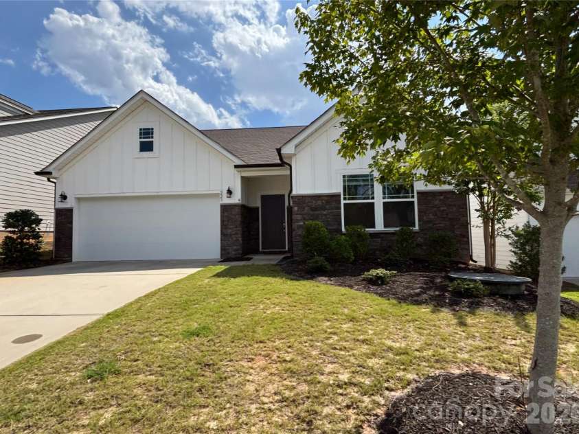 223 Old Harbor Drive, Mount Gilead, NC 27306.  MLS# CAR4416375, YatesRealty ID 45801. 