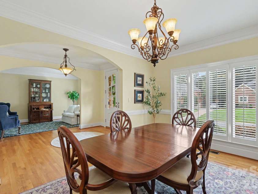 8724 Suninghurst Lane, Charlotte, NC 28277.  MLS# CAR4415077, YatesRealty ID 45802. 