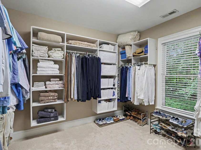 8724 Suninghurst Lane, Charlotte, NC 28277.  MLS# CAR4415077, YatesRealty ID 45802. Custom closet