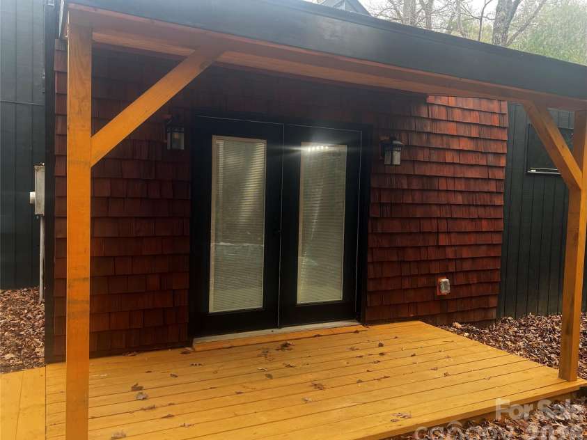 320 Never Mountain Road, Taylorsville, NC 28681.  MLS# CAR4416948, YatesRealty ID 45803. 