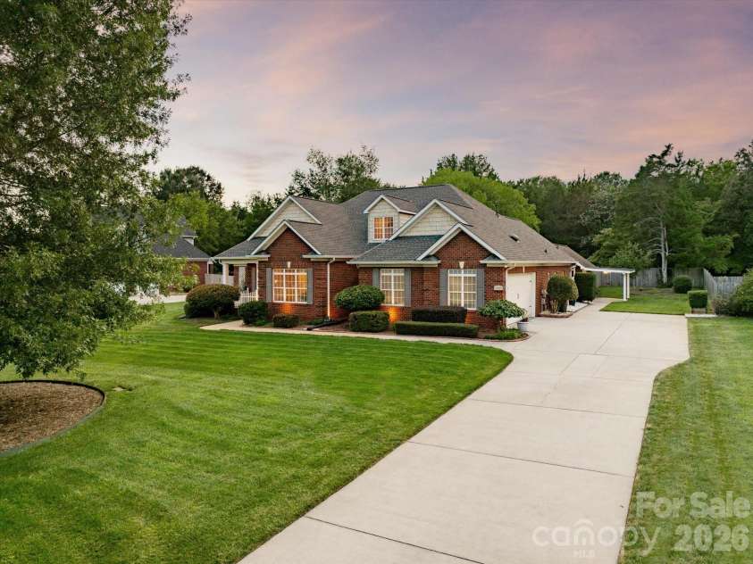 1913 Windmere Drive, Monroe, NC 28110.  MLS# CAR4416282, YatesRealty ID 45805. 