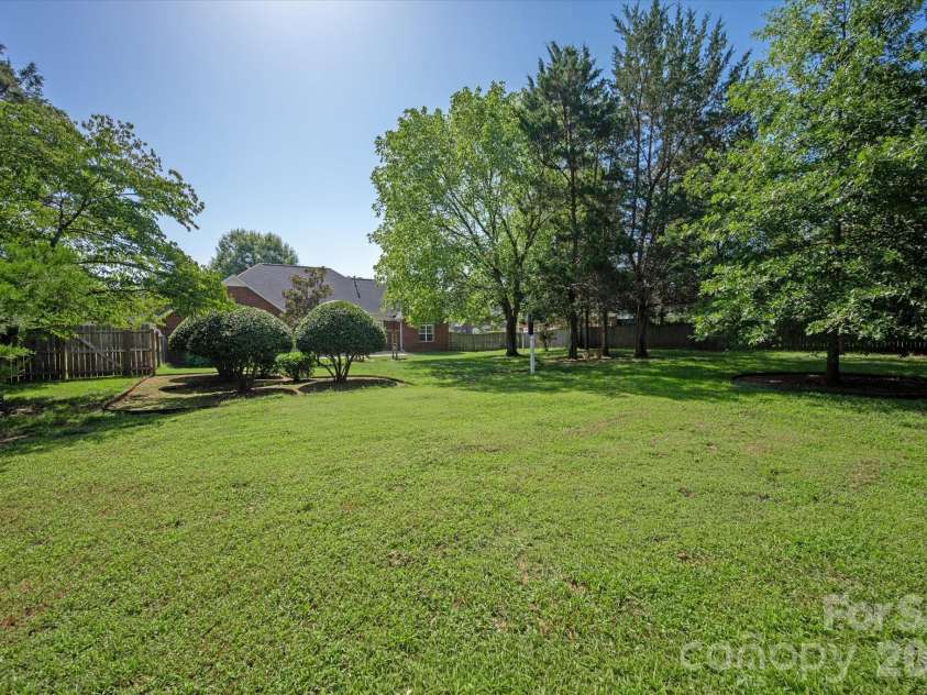 1913 Windmere Drive, Monroe, NC 28110.  MLS# CAR4416282, YatesRealty ID 45805. 