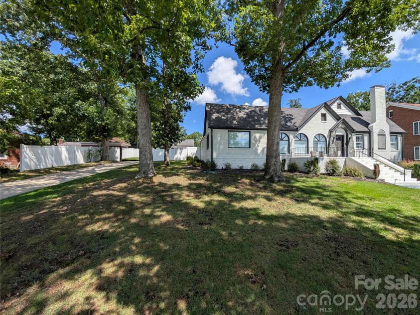 276 4th Street, Albemarle, NC 28001.  MLS# CAR4412277, YatesRealty ID 45806. 