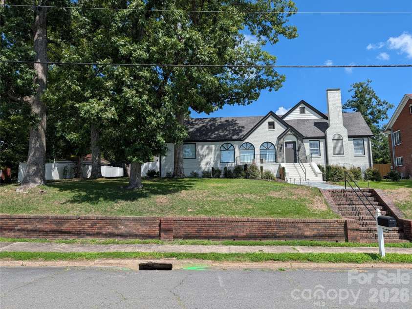 276 4th Street, Albemarle, NC 28001.  MLS# CAR4412277, YatesRealty ID 45806. 