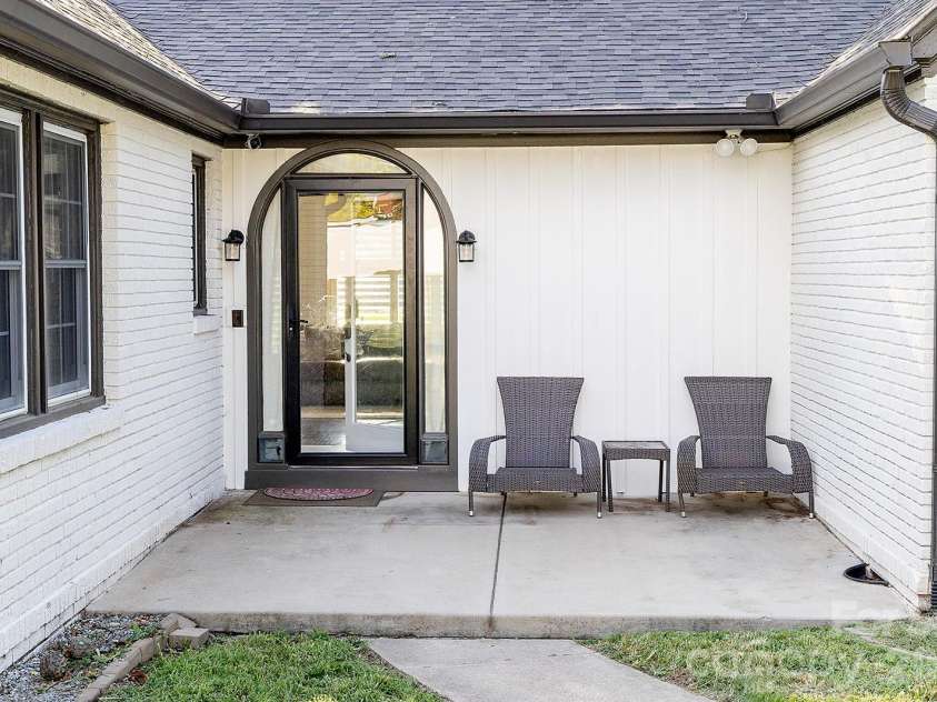 276 4th Street, Albemarle, NC 28001.  MLS# CAR4412277, YatesRealty ID 45806. 