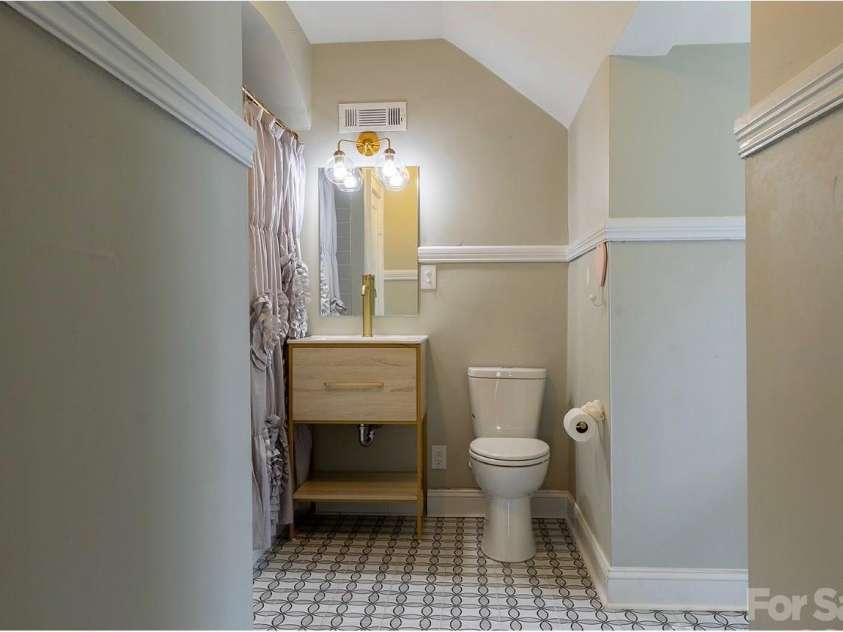 276 4th Street, Albemarle, NC 28001.  MLS# CAR4412277, YatesRealty ID 45806. 