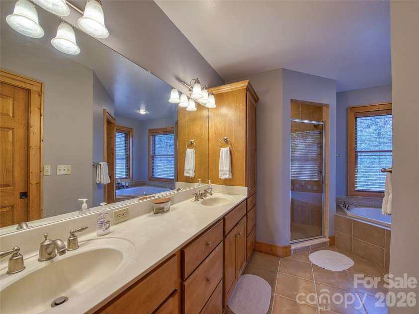 53 Kamama Trail, Maggie Valley, NC 28751.  MLS# CAR4396080, YatesRealty ID 45807. 