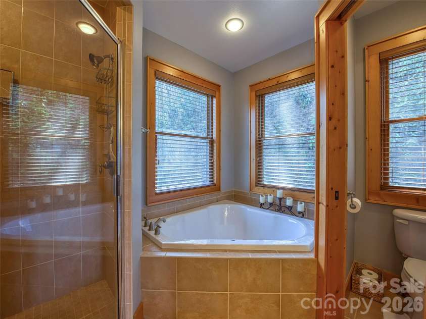 53 Kamama Trail, Maggie Valley, NC 28751.  MLS# CAR4396080, YatesRealty ID 45807. 