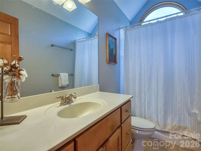 53 Kamama Trail, Maggie Valley, NC 28751.  MLS# CAR4396080, YatesRealty ID 45807. 