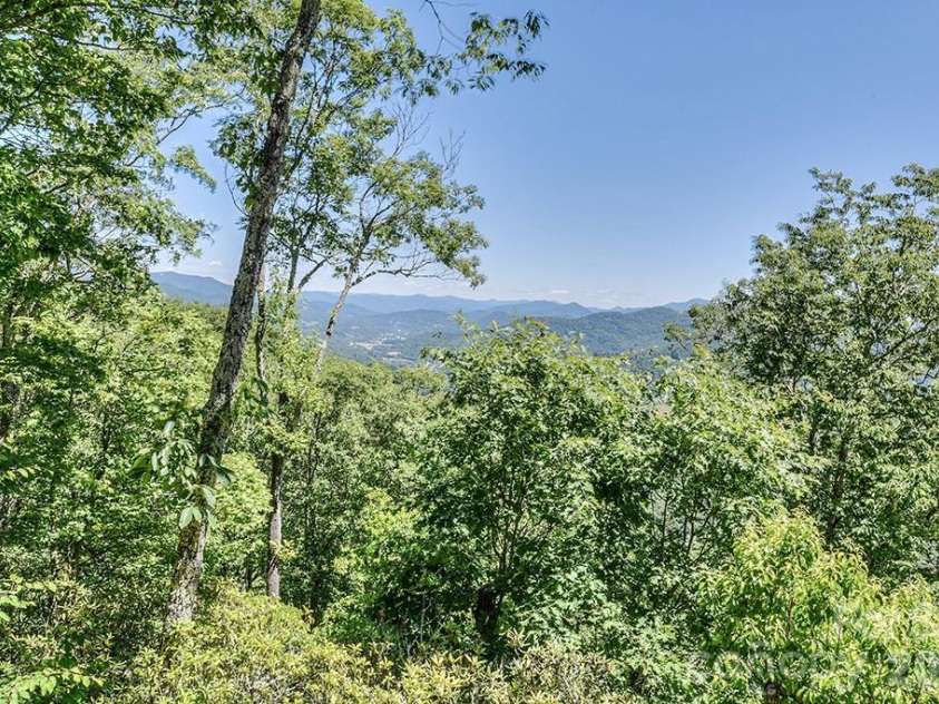53 Kamama Trail, Maggie Valley, NC 28751.  MLS# CAR4396080, YatesRealty ID 45807. 