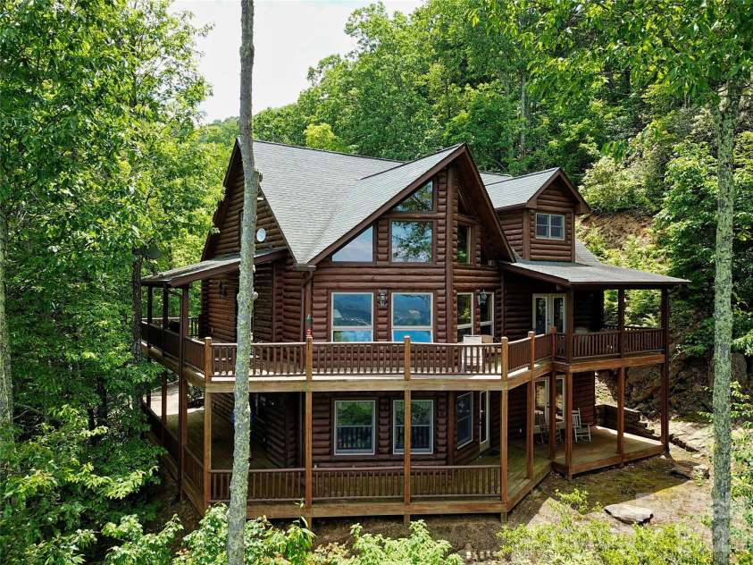 53 Kamama Trail, Maggie Valley, NC 28751.  MLS# CAR4396080, YatesRealty ID 45807. 