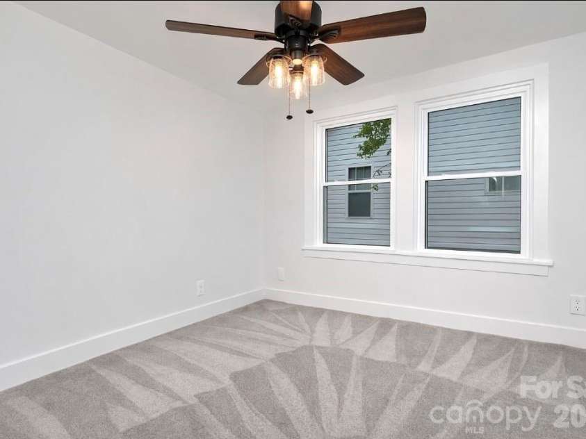 2104 St Mark Street, Charlotte, NC 28216.  MLS# CAR4416689, YatesRealty ID 45808. 