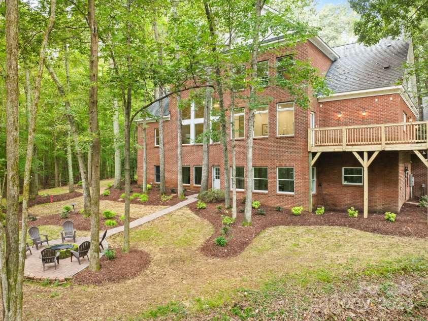 10250 Barringer Court, Mount Pleasant, NC 28124.  MLS# CAR4187574, YatesRealty ID 4581. 