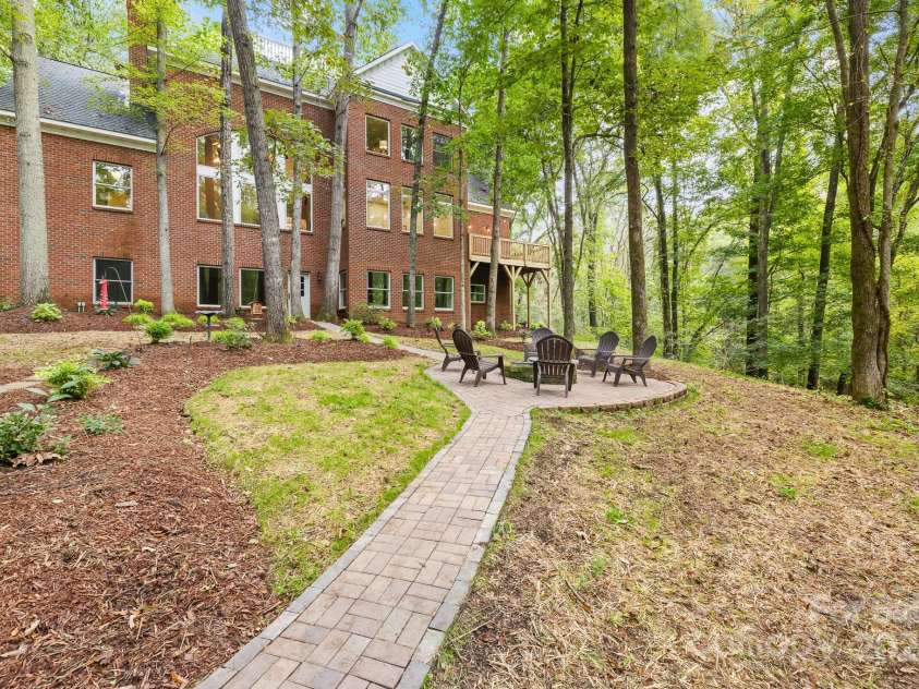 10250 Barringer Court, Mount Pleasant, NC 28124.  MLS# CAR4187574, YatesRealty ID 4581. 