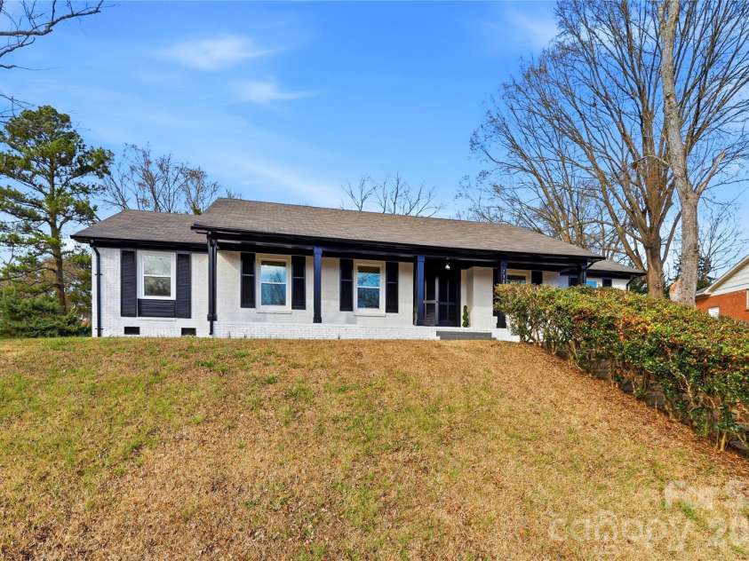 7301 Marlbrook Drive, Charlotte, NC 28212.  MLS# CAR4354813, YatesRealty ID 4581. 