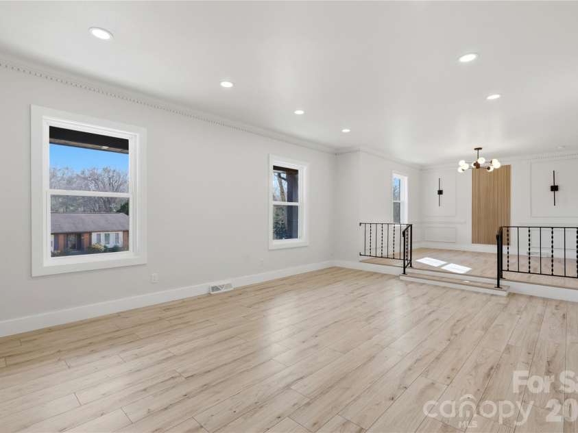 7301 Marlbrook Drive, Charlotte, NC 28212.  MLS# CAR4354813, YatesRealty ID 4581. 