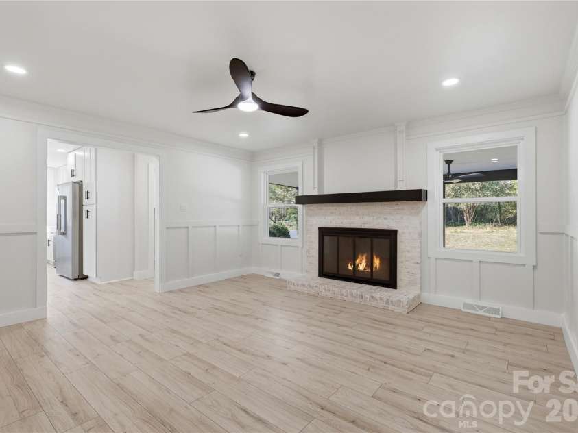 7301 Marlbrook Drive, Charlotte, NC 28212.  MLS# CAR4354813, YatesRealty ID 4581. 