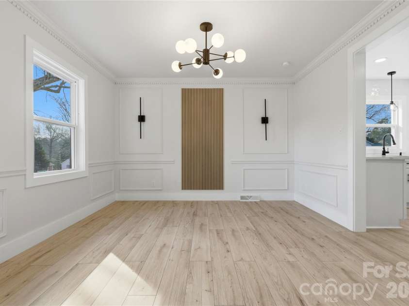 7301 Marlbrook Drive, Charlotte, NC 28212.  MLS# CAR4354813, YatesRealty ID 4581. 