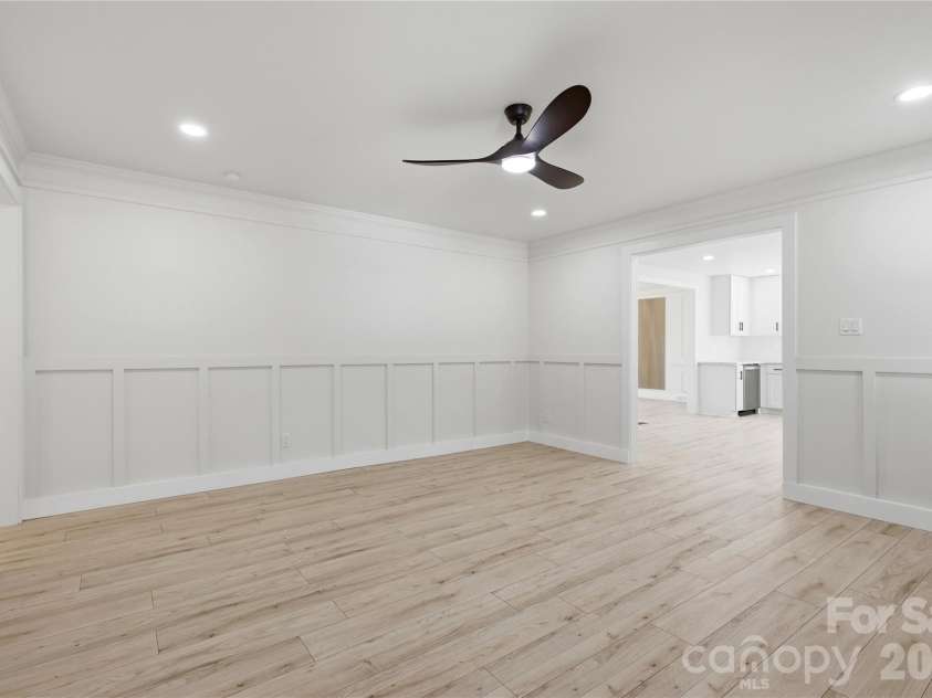 7301 Marlbrook Drive, Charlotte, NC 28212.  MLS# CAR4354813, YatesRealty ID 4581. 